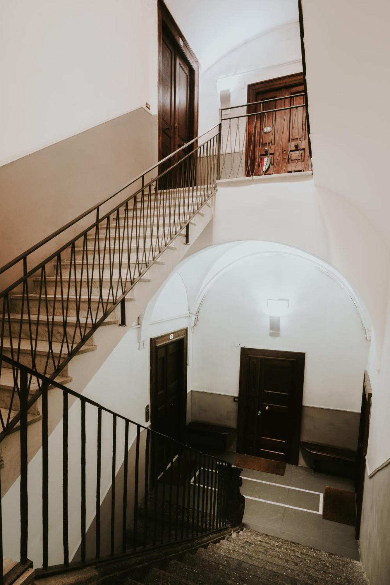 La Bella Vita Luxury Apartament And Travel Solution نابولي المظهر الخارجي الصورة